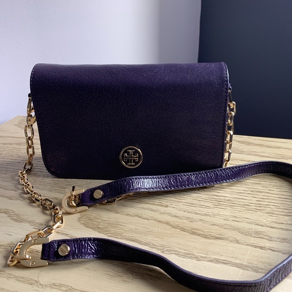 Authentic Tory Burch Unique Purple Patent Leather crossbody bag - Picture 2 of 10